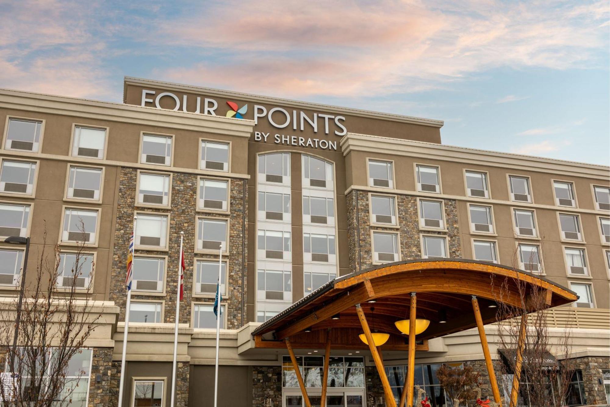 Four Points By Sheraton Kelowna Airport Екстериор снимка