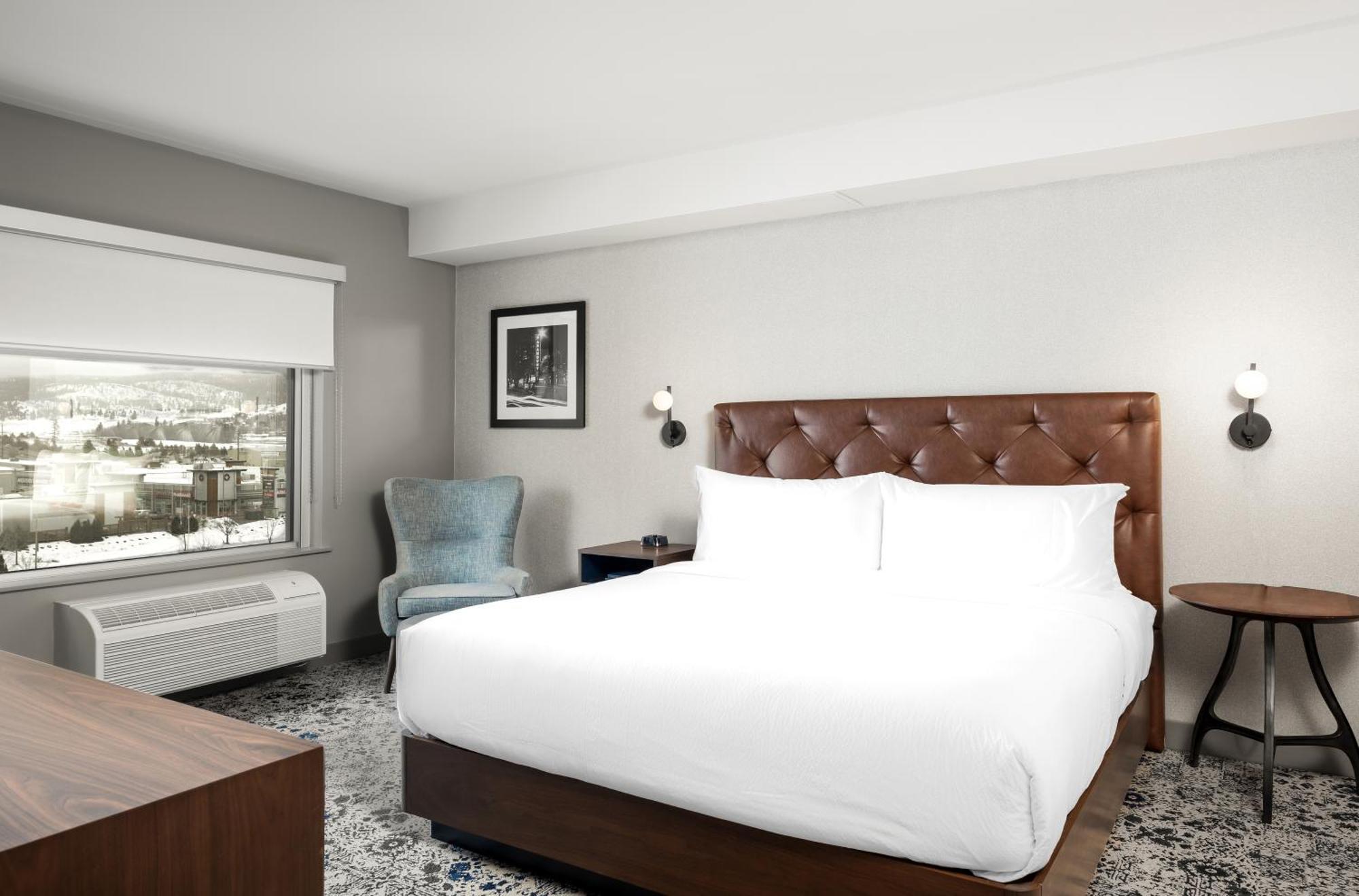 Four Points By Sheraton Kelowna Airport Екстериор снимка